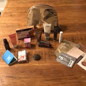 Ulta Sampler💄 17 ITEMS!
